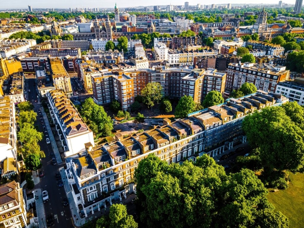 Lower mortgage rates keep first-time buyers in London